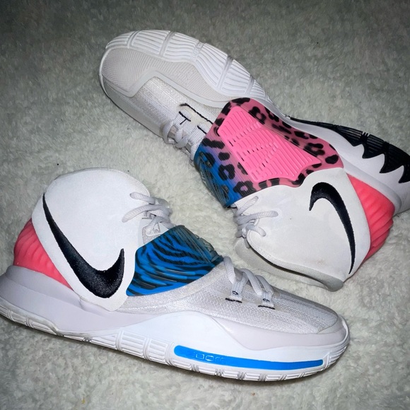 Men’s 10.5 Kyrie 6 Nike animal print good used condition - Picture 12 of 13